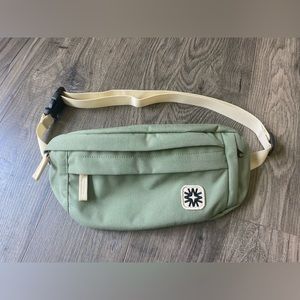 Walker Family Good Louie Sling in Sage